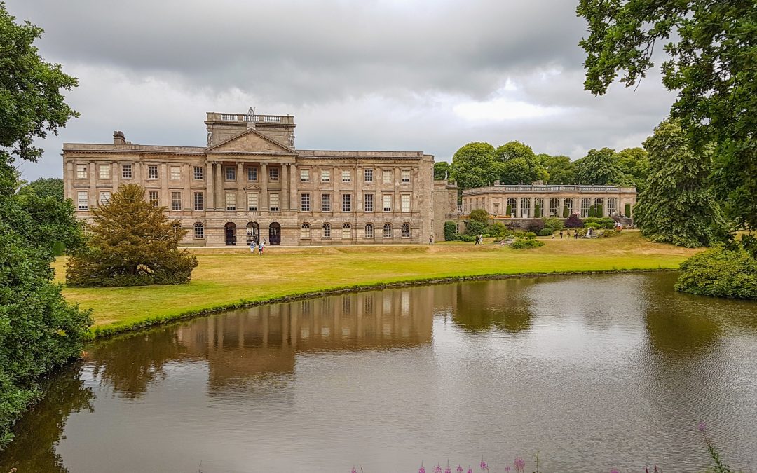 Experience the English Charm: A Scenic Walk from High Lane to Lyme Park ...